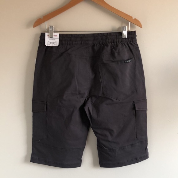 ๐10 for $100๐ stretch cargo shorts - Picture 6 of 8